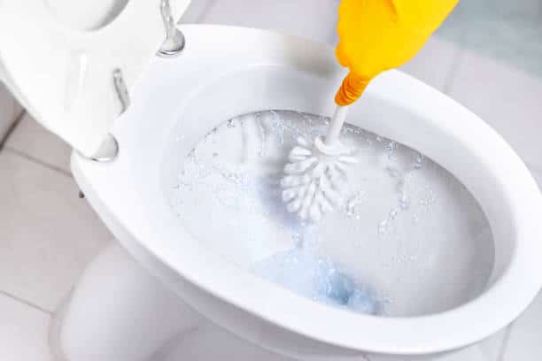 déboucher les toilettes avec de l'acide chlorhydrique